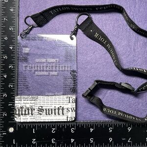Taylor Swift reputation stadium tour lanyard